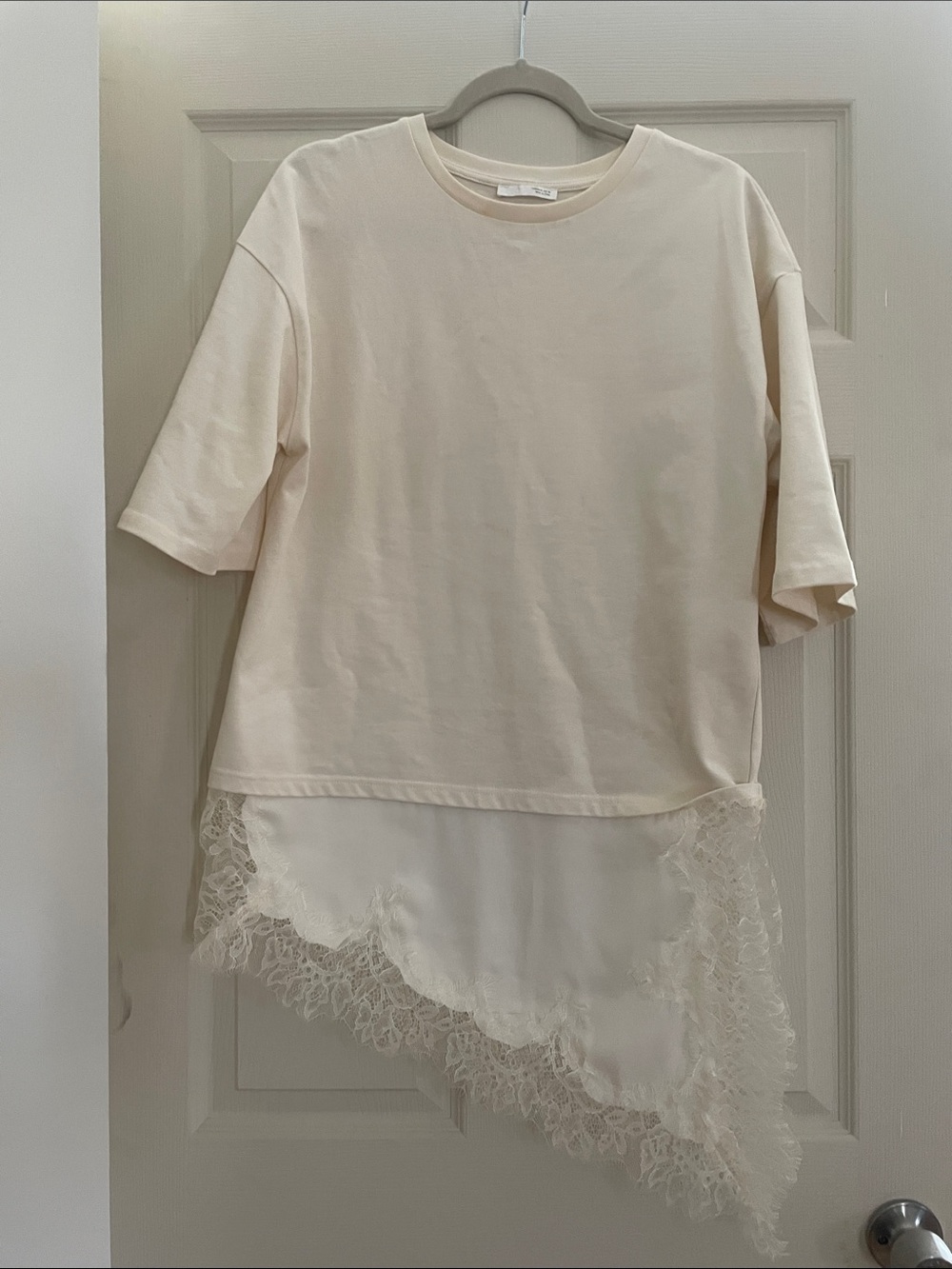 Zara Cream Short Sleeve Tee with Lace Hem